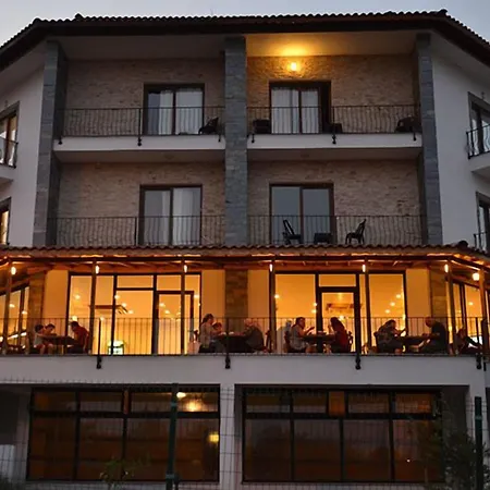 Elaia Thermal & Гюре