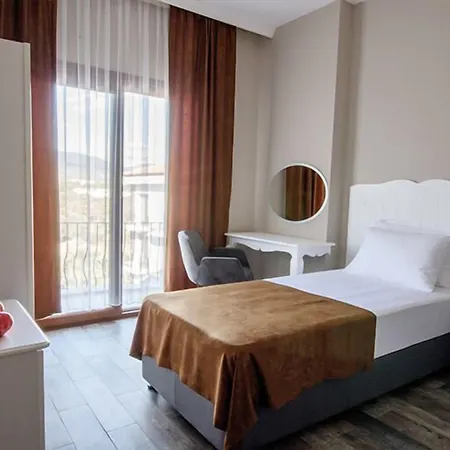 Elaia Thermal & Отель