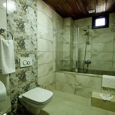 Отель Elaia Thermal & *