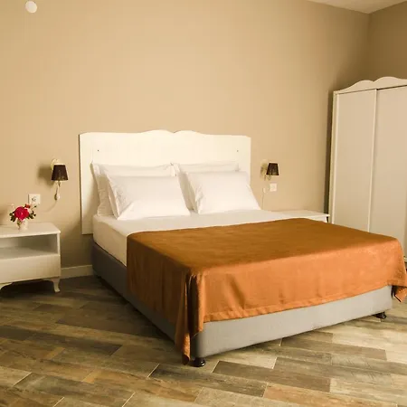 Elaia Thermal & Гюре