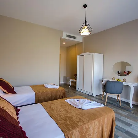 Hotel Elaia Thermal & *