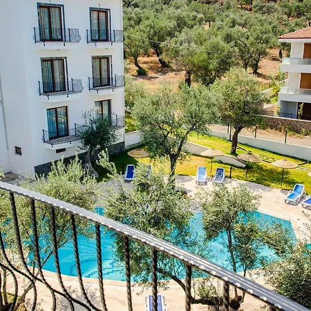 Elaia Thermal & Отель