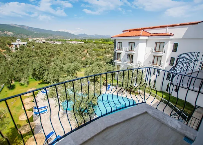 Elaia Thermal & فندق